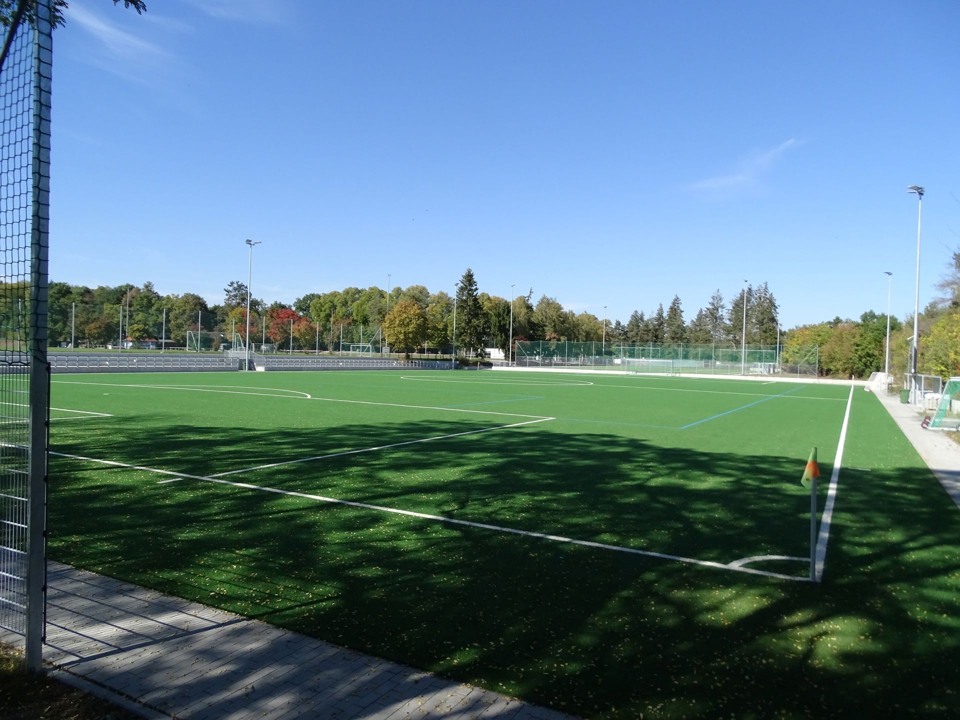 Sportanlage TV Fürth 1860 e.V., Kunstrasenplatz